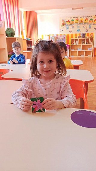 2022/Martisoare/whatsapp_image_2022-04-20_at_18_56_20_1651138378.jpg